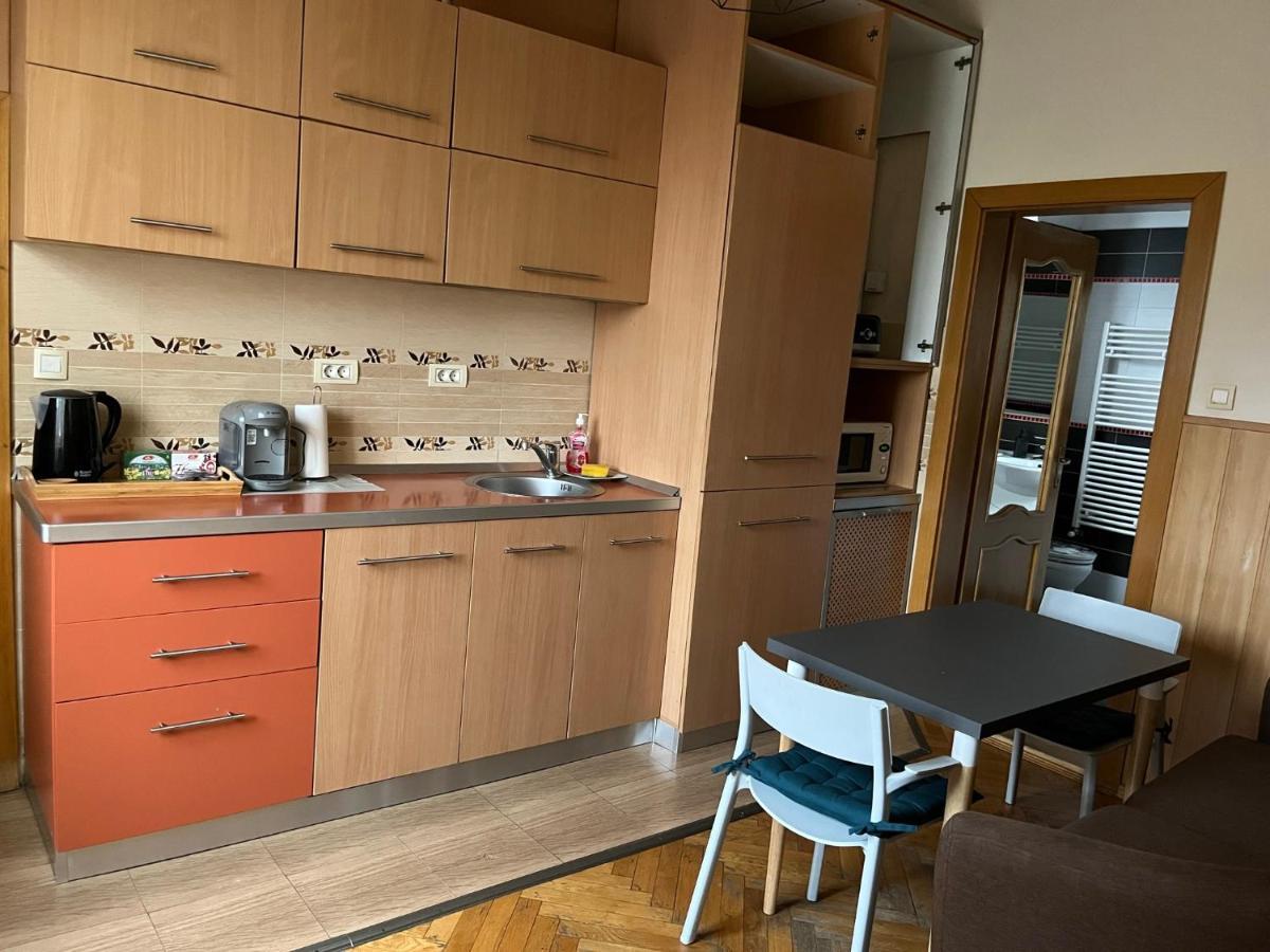 Schei Apartment 2 Braşov Esterno foto