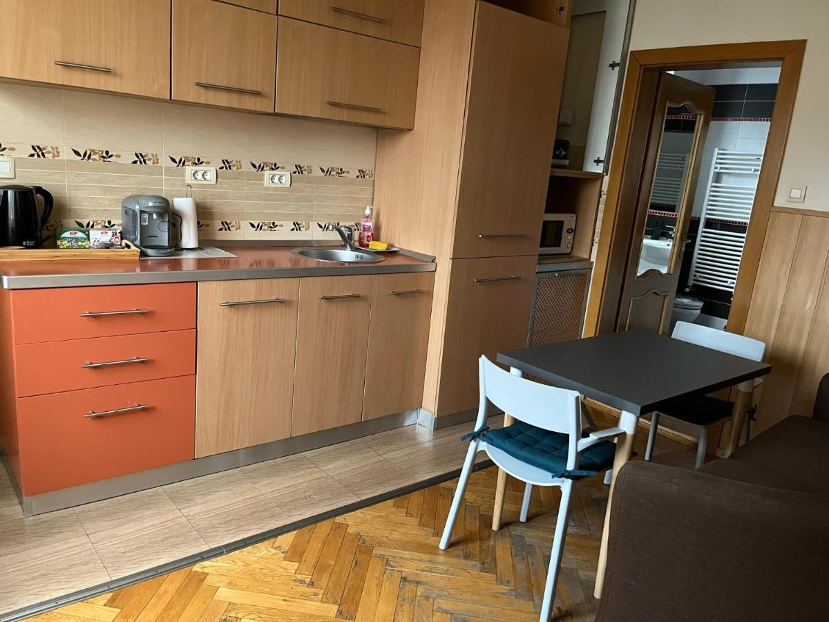 Schei Apartment 2 Braşov Esterno foto