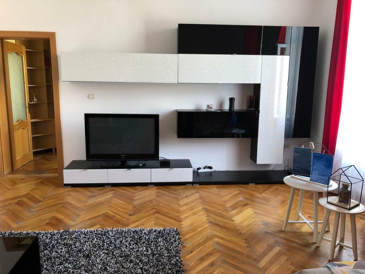 Schei Apartment 2 Braşov Esterno foto