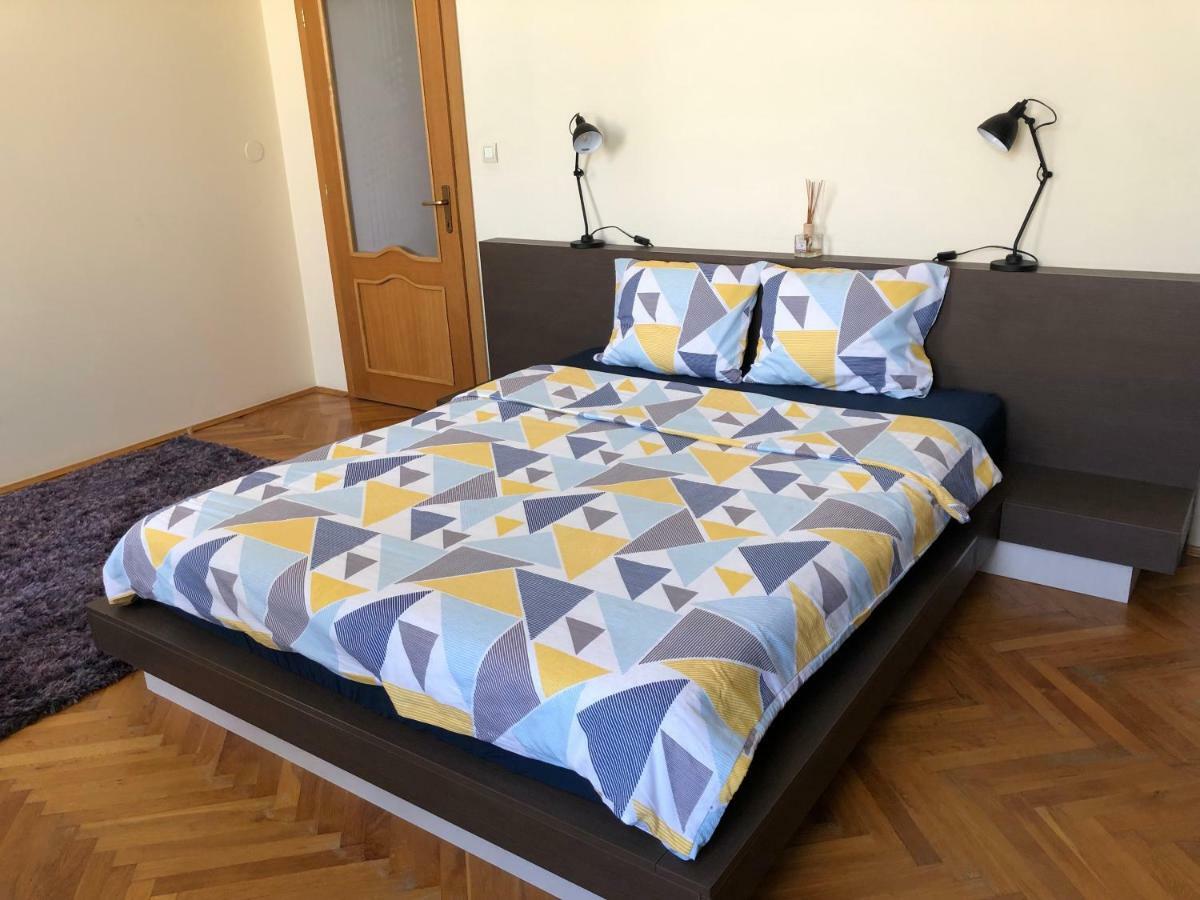 Schei Apartment 2 Braşov Esterno foto