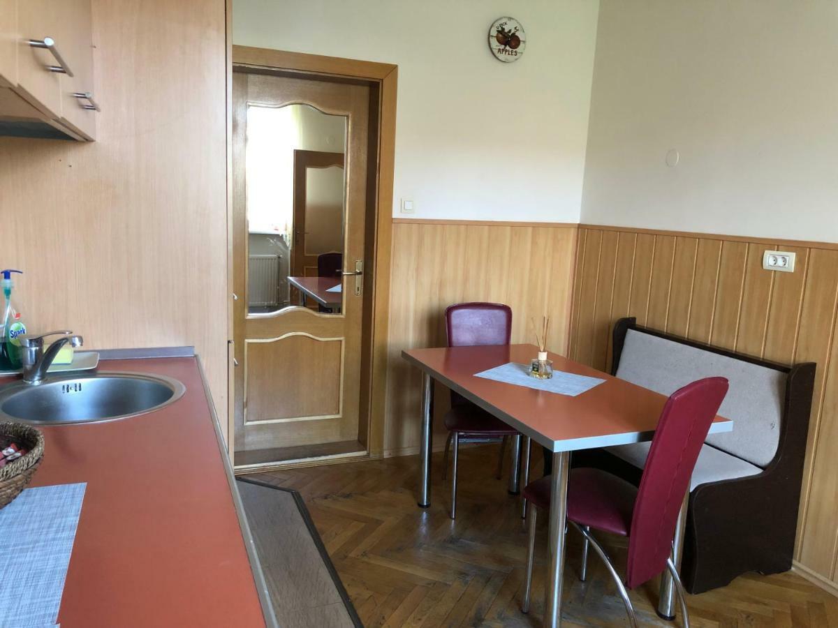 Schei Apartment 2 Braşov Esterno foto